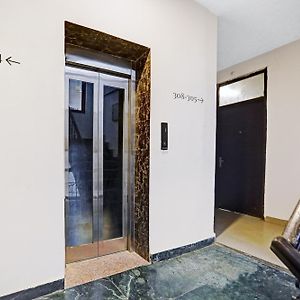 Collection O Agniv Residency Near Saket Metro